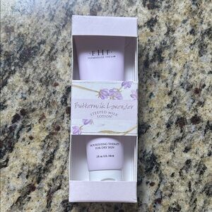 Farmhouse Fresh Buttermilk Lavender Steeped Milk Lotion - Purple